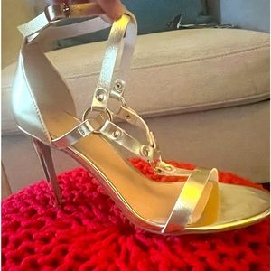 Champagne Gold NWT Heeled Sandals Size11